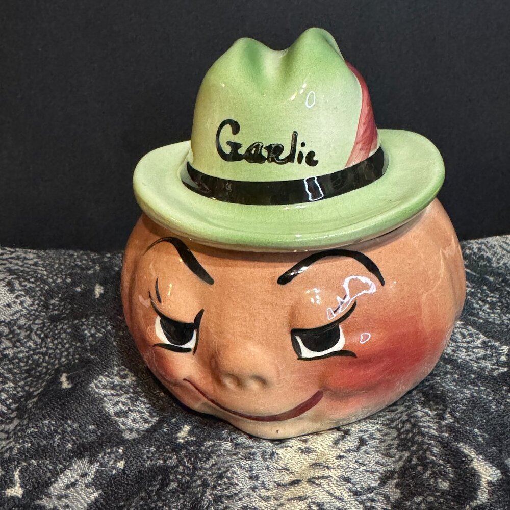 DeForest garlic holder